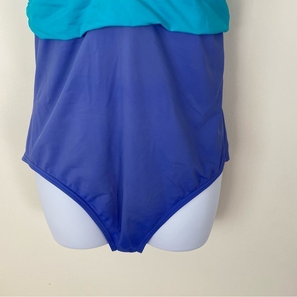 ECHO Swim One Piece Swimsuit Bathing Suit Strappy Back Plunge VNeck Size 10 - Picture 3 of 7